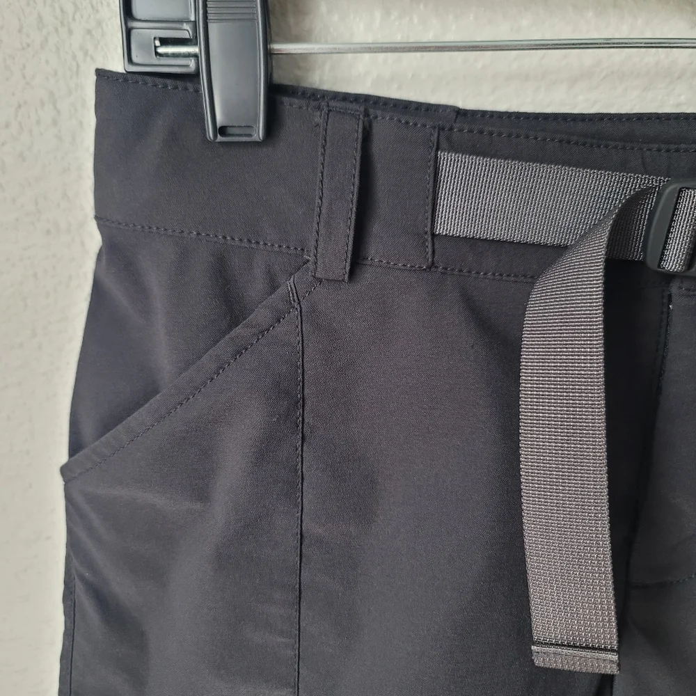 The North Face Belted Paramont Shorts Size 2 In Black